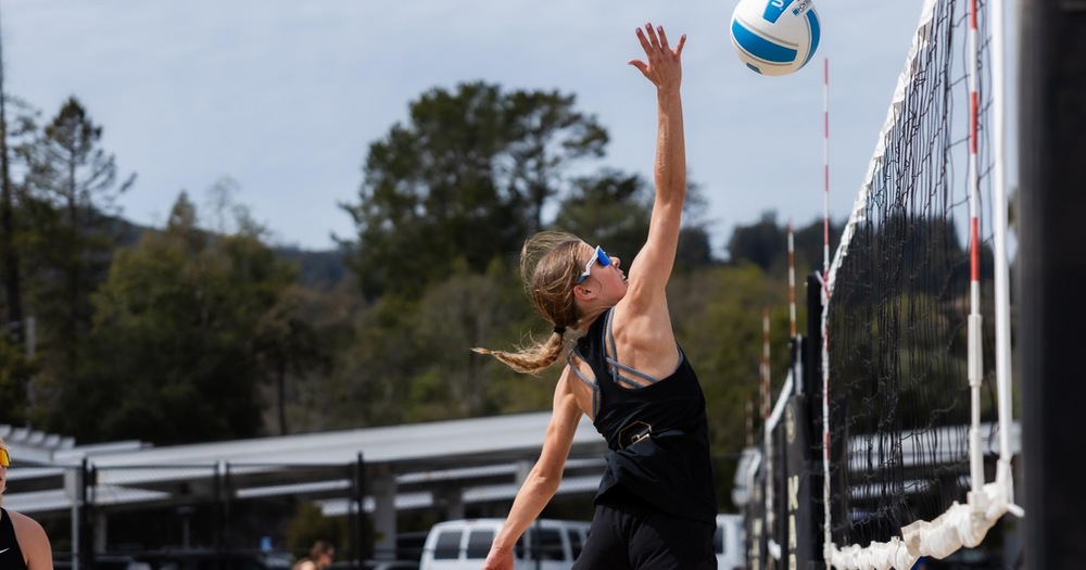 Martin and Novichkova Headed to NorCal Pairs Championship After Thrilling Comeback