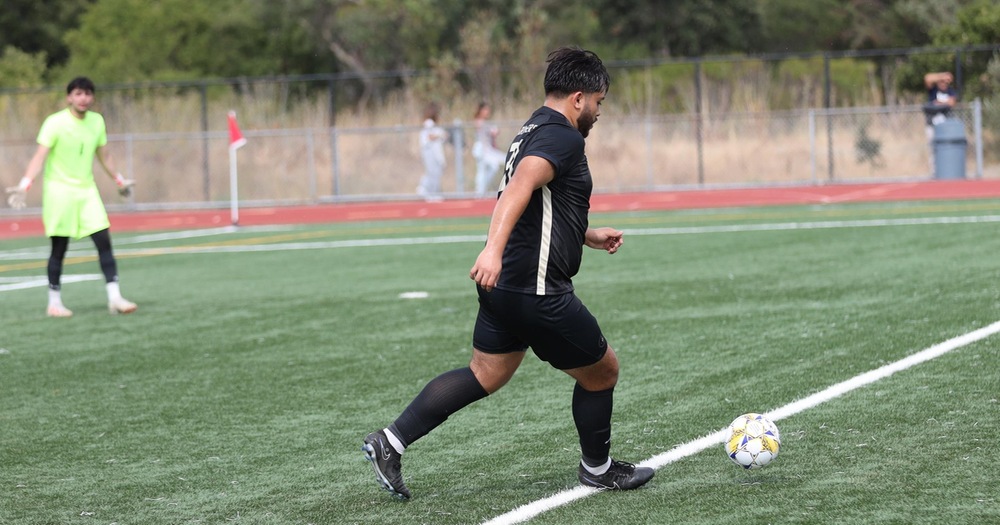 Mariners Battle 2-2 Draw Against Ohlone College