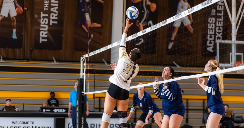 Mariners Take Down the Storm in Four Sets
